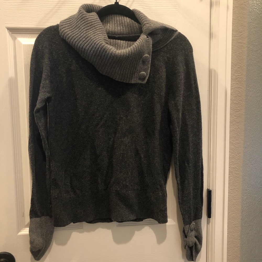 Banana Republic grey turtleneck sweater